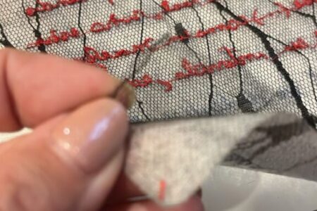 a-bord (e) ando Lacan. Instalación de Yasmina Zerene, curaduría Fernando Barrios